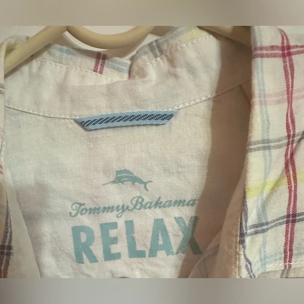 Tommy Bahama Relax Shirt Men's Medium 100% Linen Plaid Long‎ Sleeve Button Up